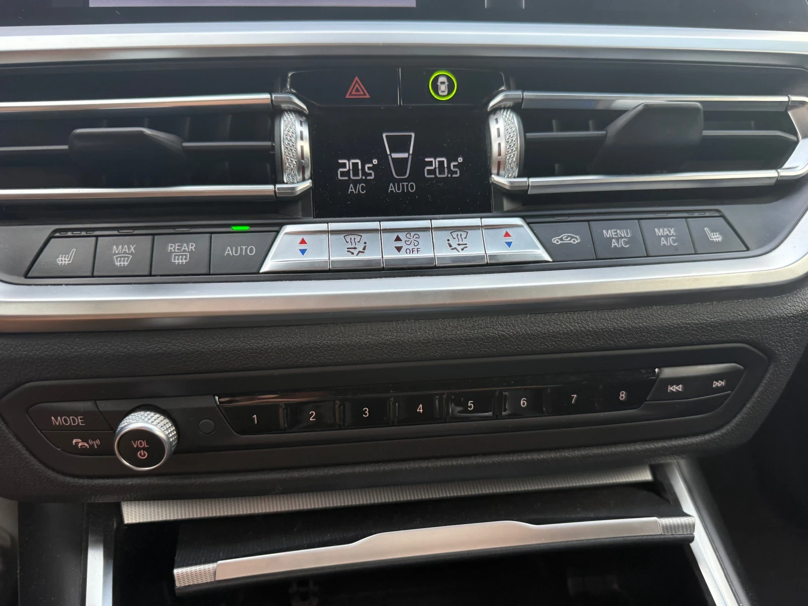 BMW 320 М sport, Head-UP, Laser, Camera, снимка 10 - Автомобили и джипове - 55425549