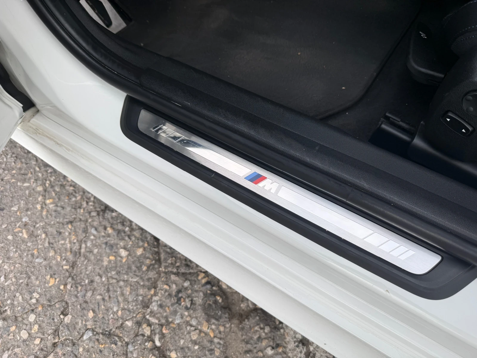BMW 320 М sport, Head-UP, Laser, Camera, снимка 4 - Автомобили и джипове - 55425549
