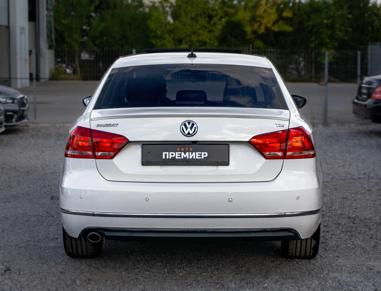VW Passat 2.0TDI-140HP-РЕАЛНИ КМ!, снимка 5 - Автомобили и джипове - 56272439
