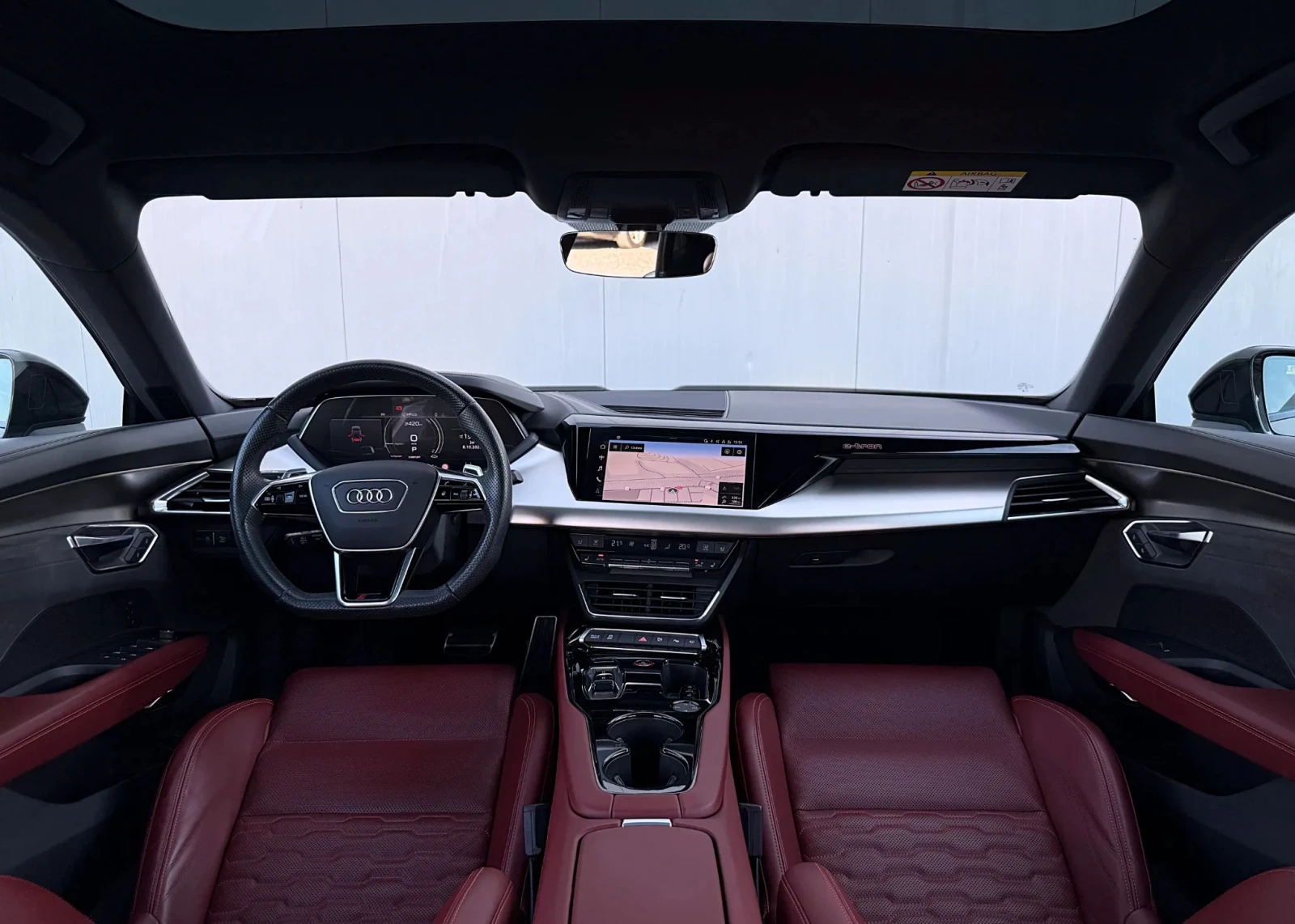 Audi E-Tron GT RS, снимка 7 - Автомобили и джипове - 56456563