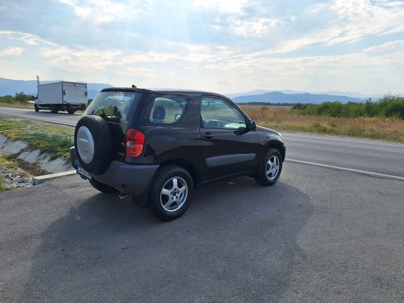 Toyota Rav4 2.0i клима, снимка 4 - Автомобили и джипове - 47282280