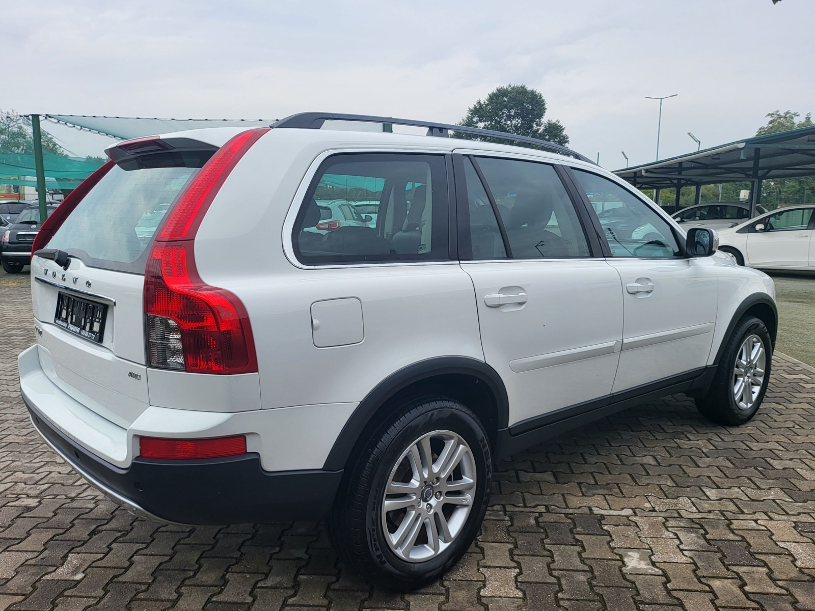 Volvo Xc90 2.4D5 180к.с. - изображение 7