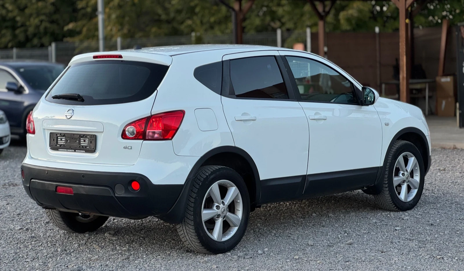 Nissan Qashqai 2.0DCi 150к.с * 4х4* * Климатроник*  - изображение 6