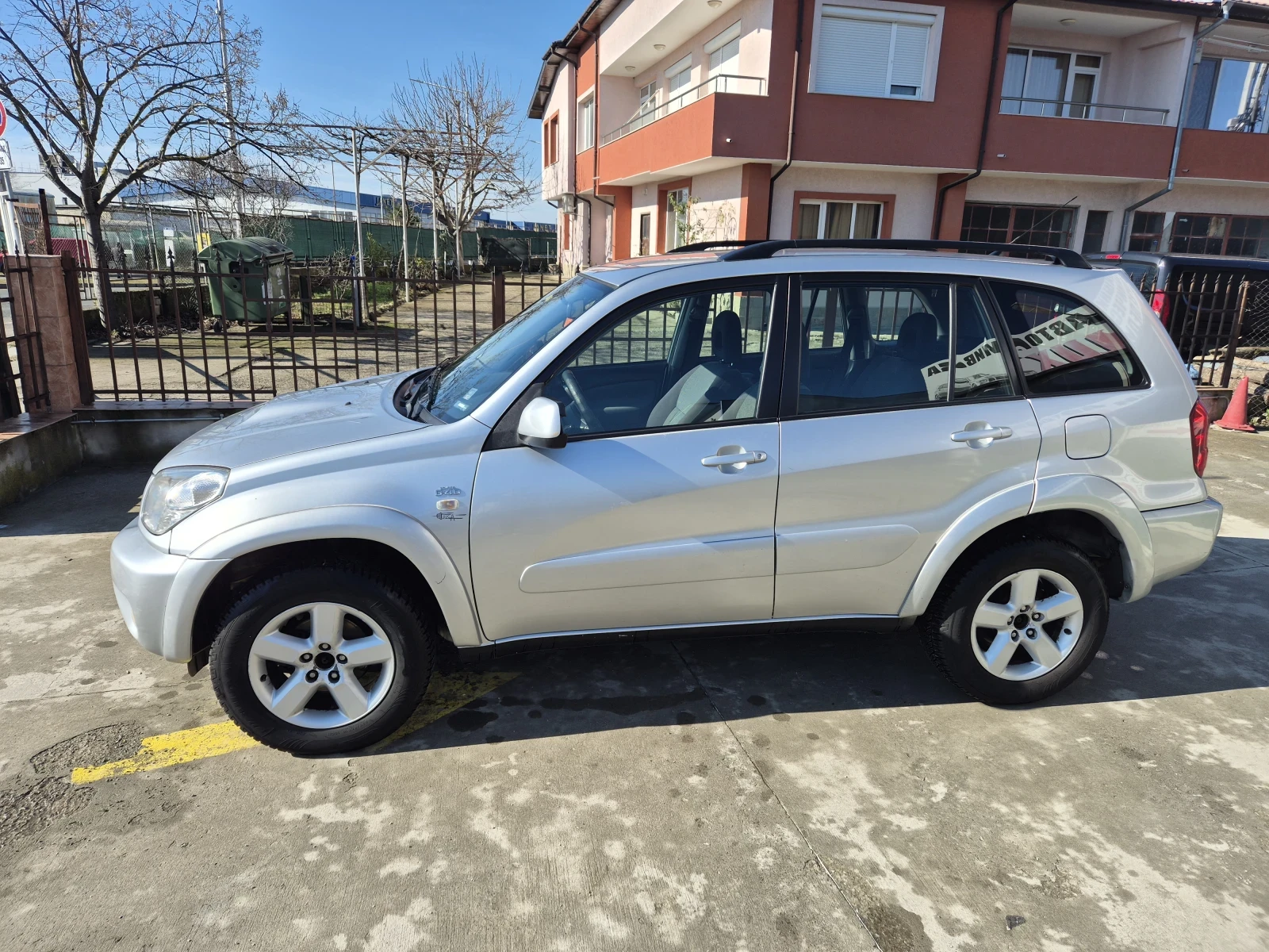 Toyota Rav4 Toyota Rav 4 facelift, CarPlay/AndroidAuto - изображение 2