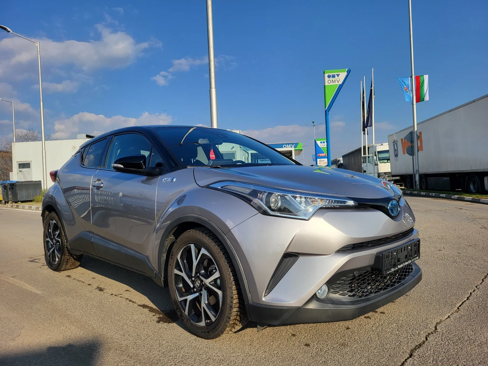 Toyota C-HR HYBRID НОВ ВНОС ИТАЛИЯ ПЕРФЕКТЕН 132529 КМ ! , снимка 4 - Автомобили и джипове - 53737657