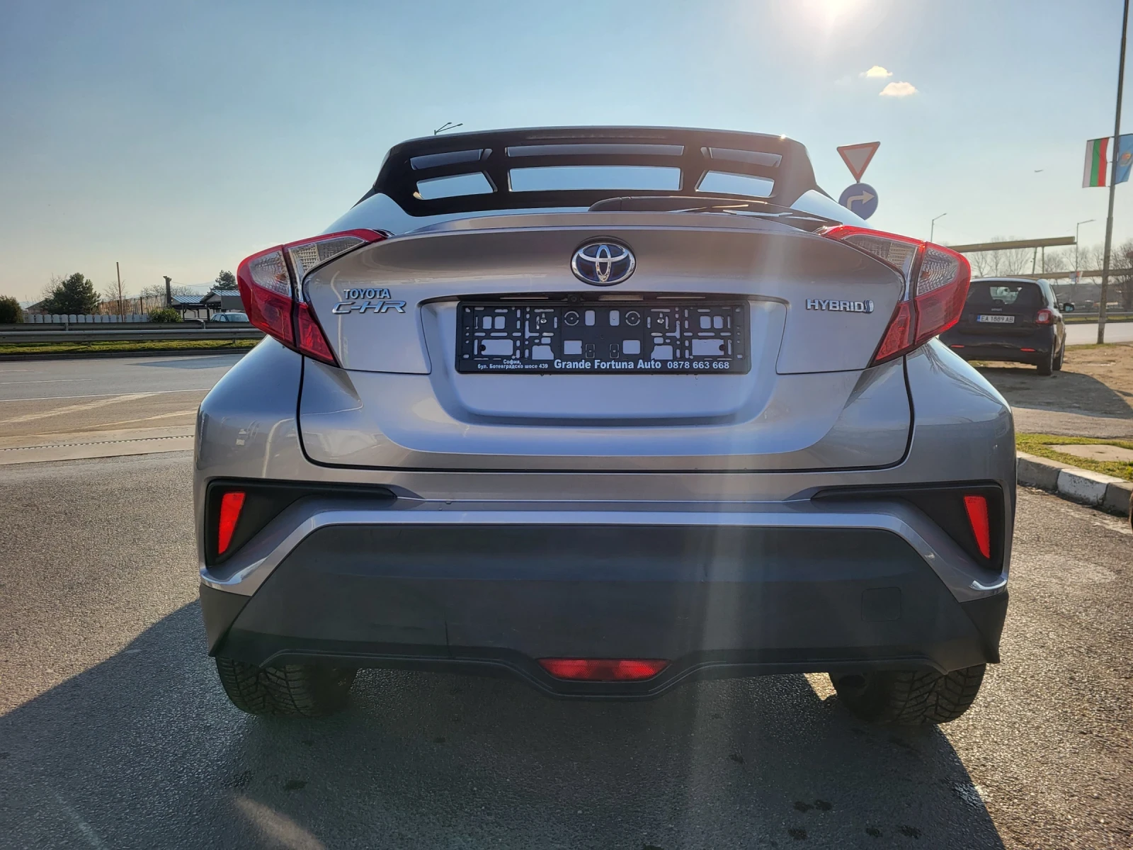 Toyota C-HR HYBRID НОВ ВНОС ИТАЛИЯ ПЕРФЕКТЕН 132529 КМ ! , снимка 7 - Автомобили и джипове - 53737657
