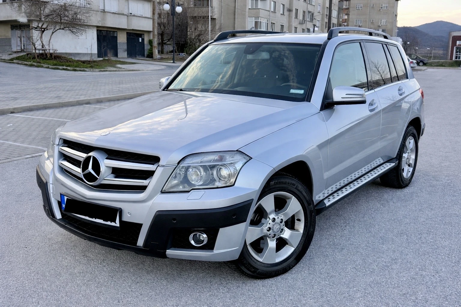 Mercedes-Benz GLK 350 4MATIC* ГАЗ/Нави/Кожа/Подгрев/Парктроник, снимка 6 - Автомобили и джипове - 53993453