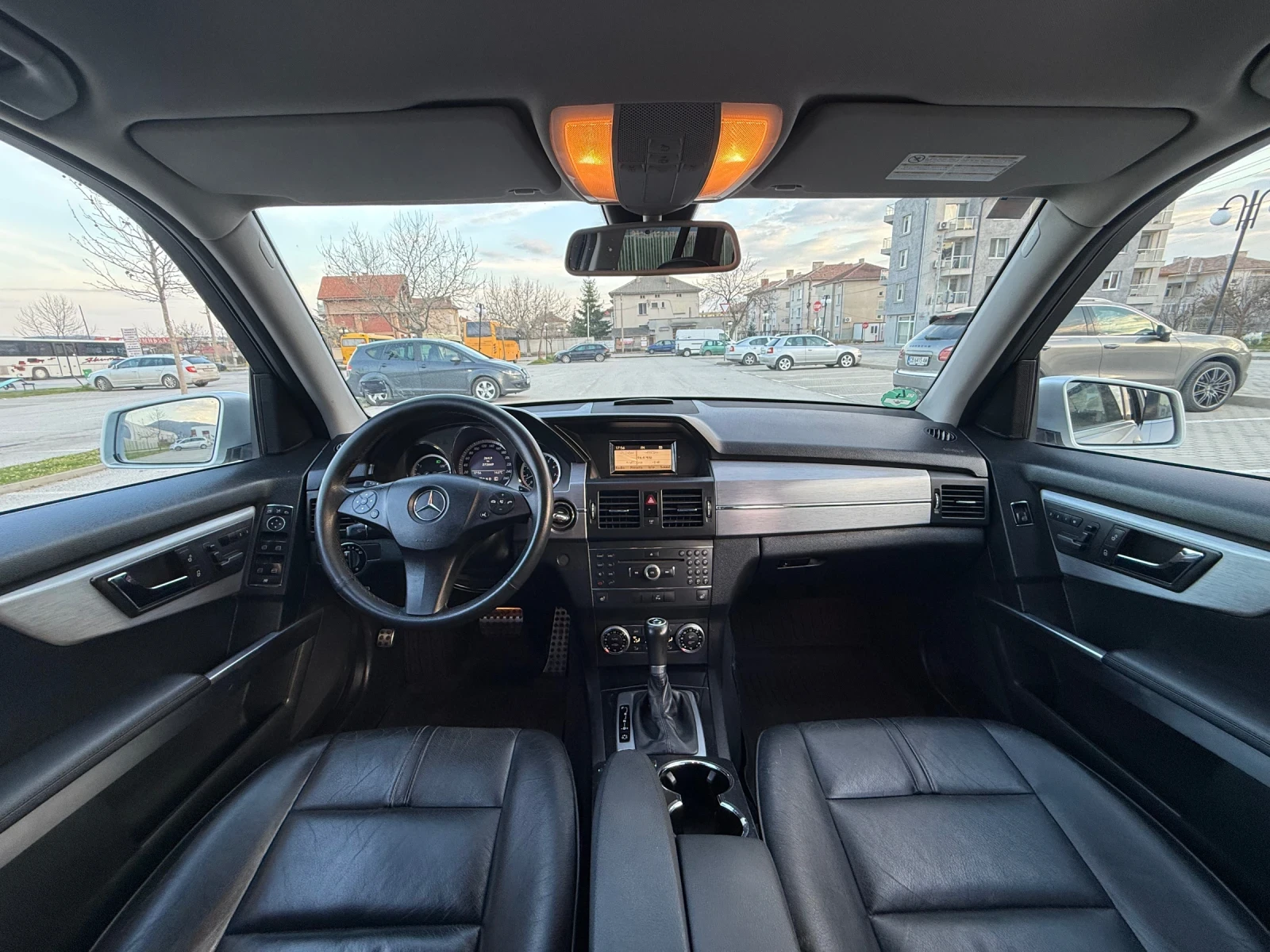 Mercedes-Benz GLK 350 4MATIC* ГАЗ/Нави/Кожа/Подгрев/Парктроник, снимка 9 - Автомобили и джипове - 53993453