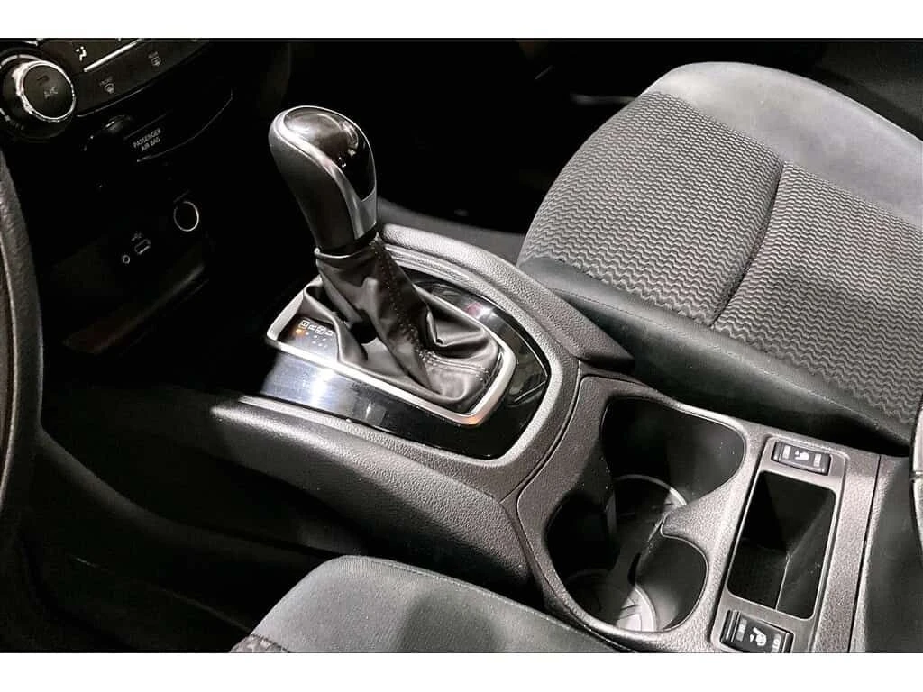 Nissan Rogue * AWD | CARPLAY * CARFAX * ���� �� �� | Mobile.bg � ����������� 13