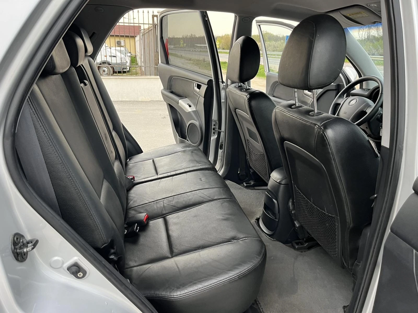 Kia Sportage 2.0I 141кс 4X4 EURO 4 КЛИМАТРОНИК ГАЗОВ ИНЖЕКЦИОН, снимка 10 - Автомобили и джипове - 54208752