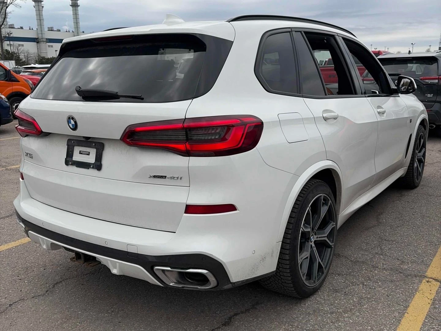 BMW X5 M-pkg* HUD* Harman/Kardon* 360* CarPlay, снимка 3 - Автомобили и джипове - 54409388