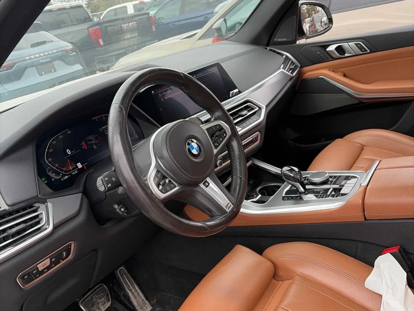BMW X5 M-pkg* HUD* Harman/Kardon* 360* CarPlay, снимка 8 - Автомобили и джипове - 54409388