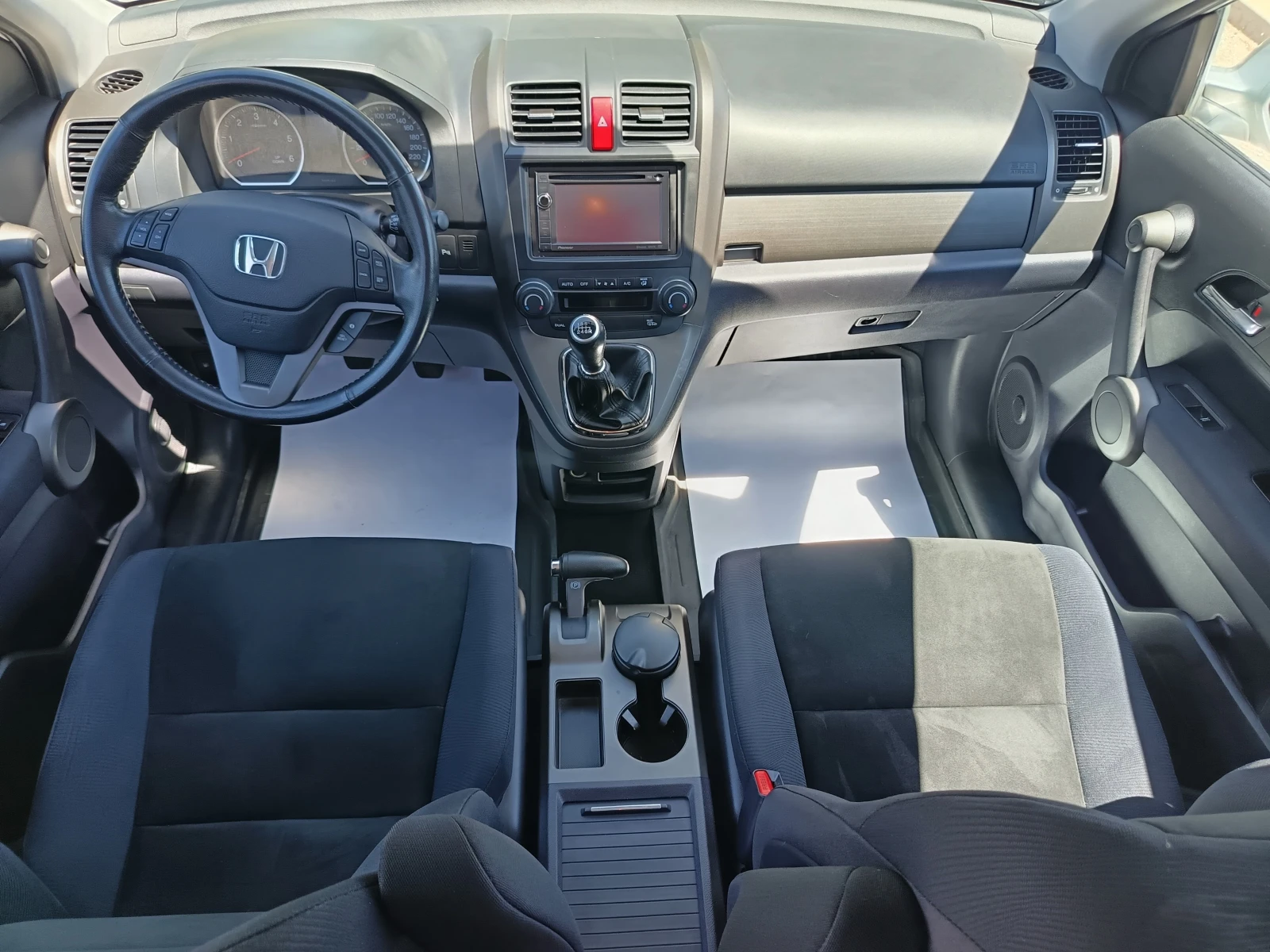 Honda Cr-v 2.2 DTEC Comfort 4WD ЕДИНСТВЕН СОБСТВЕНИК, снимка 11 - Автомобили и джипове - 54723564