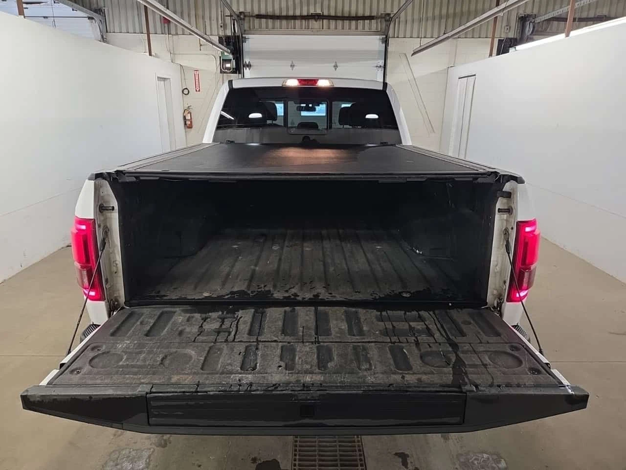 Ford F150 LARIAT| ОБДУХВАНЕ| HUD| PANO| 2 КЛЮЧА| , снимка 6 - Автомобили и джипове - 54818588