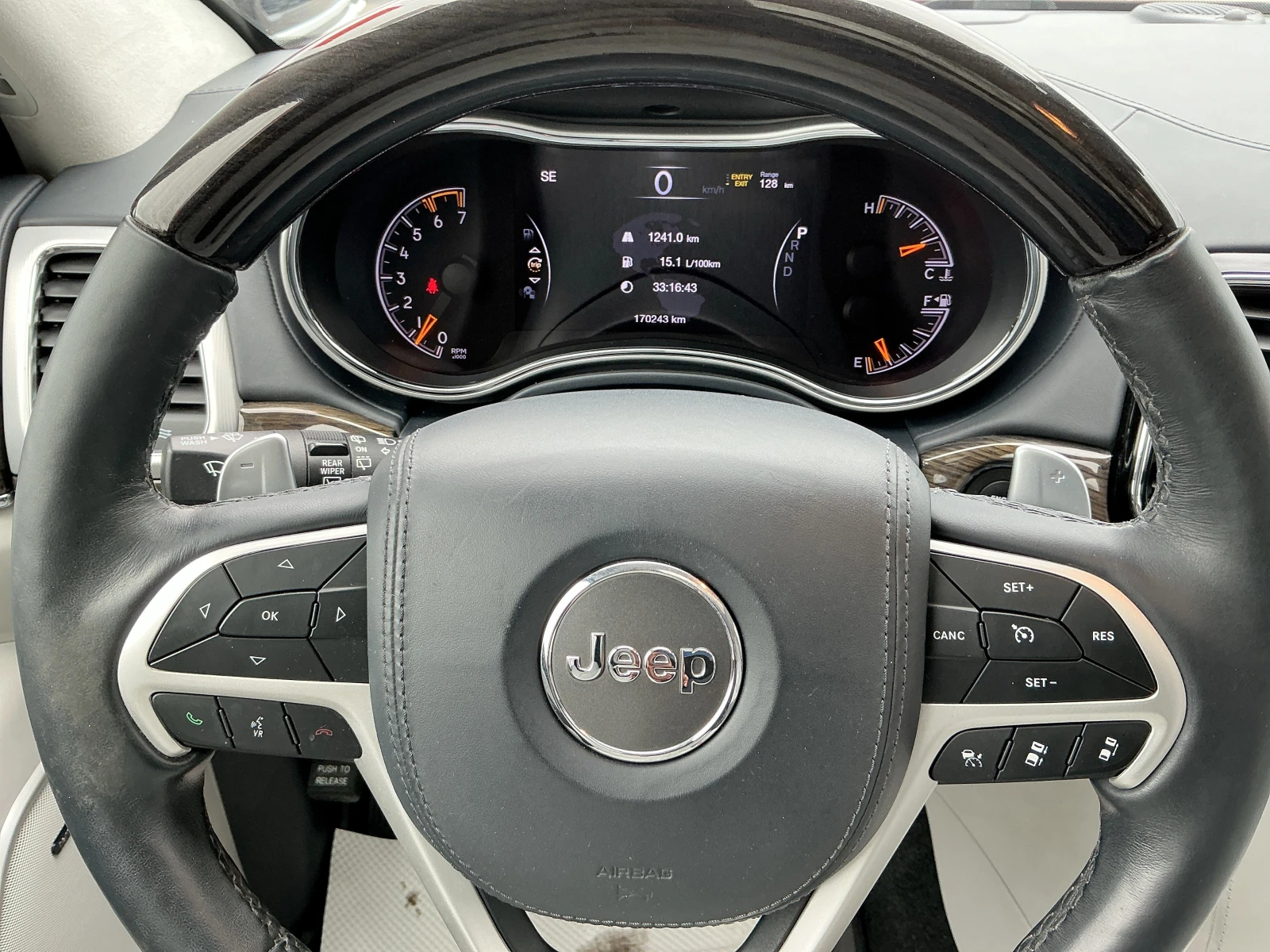 Jeep Grand cherokee SUMMIT 4X4* FULL* Фиксирана цена до БГ!!!* , снимка 3 - Автомобили и джипове - 54912267