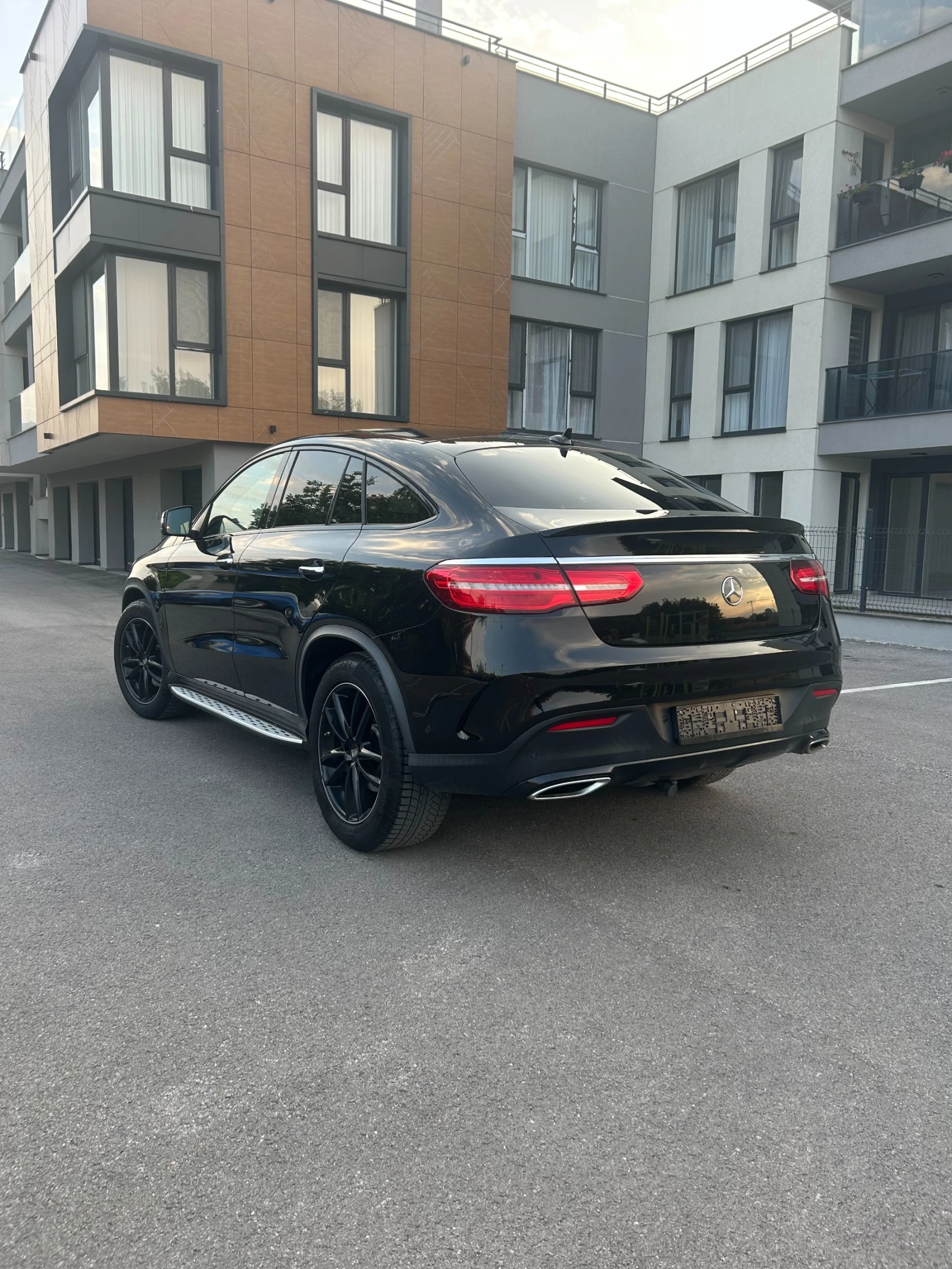 Mercedes-Benz GLE 350 AMG* SUV* 4Matic* 9G-Tronic, снимка 4 - Автомобили и джипове - 55343287