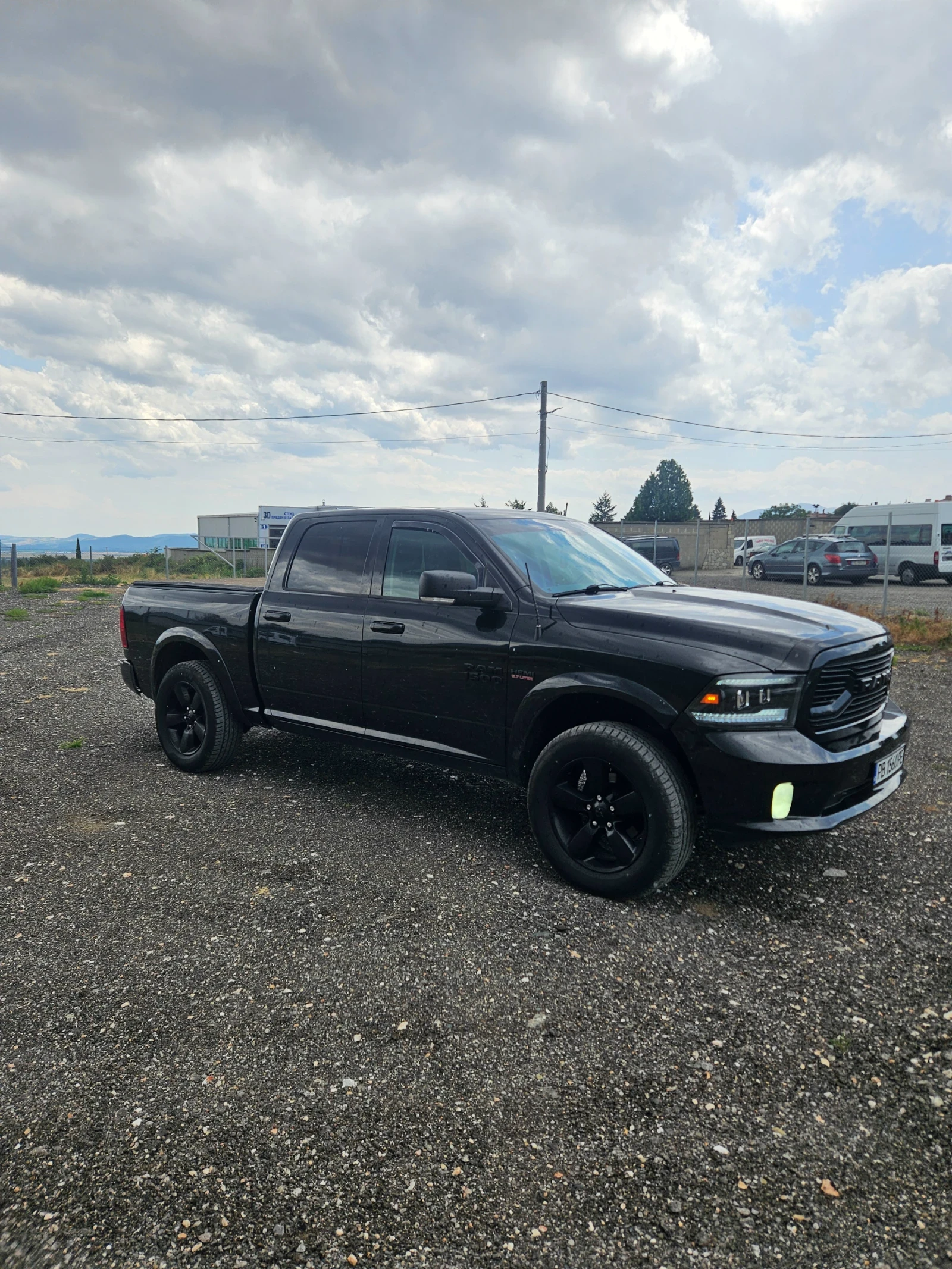 Dodge RAM 1500, снимка 2 - Автомобили и джипове - 55377458