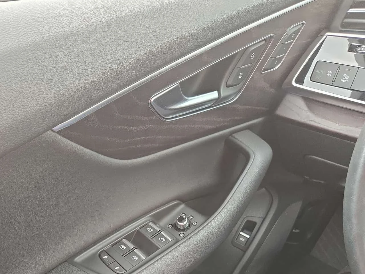 Audi Q7 * Progressiv * CARFAX * ОПЦИЯ ЗА ФИНАНСИРАНЕ, снимка 16 - Автомобили и джипове - 55667956