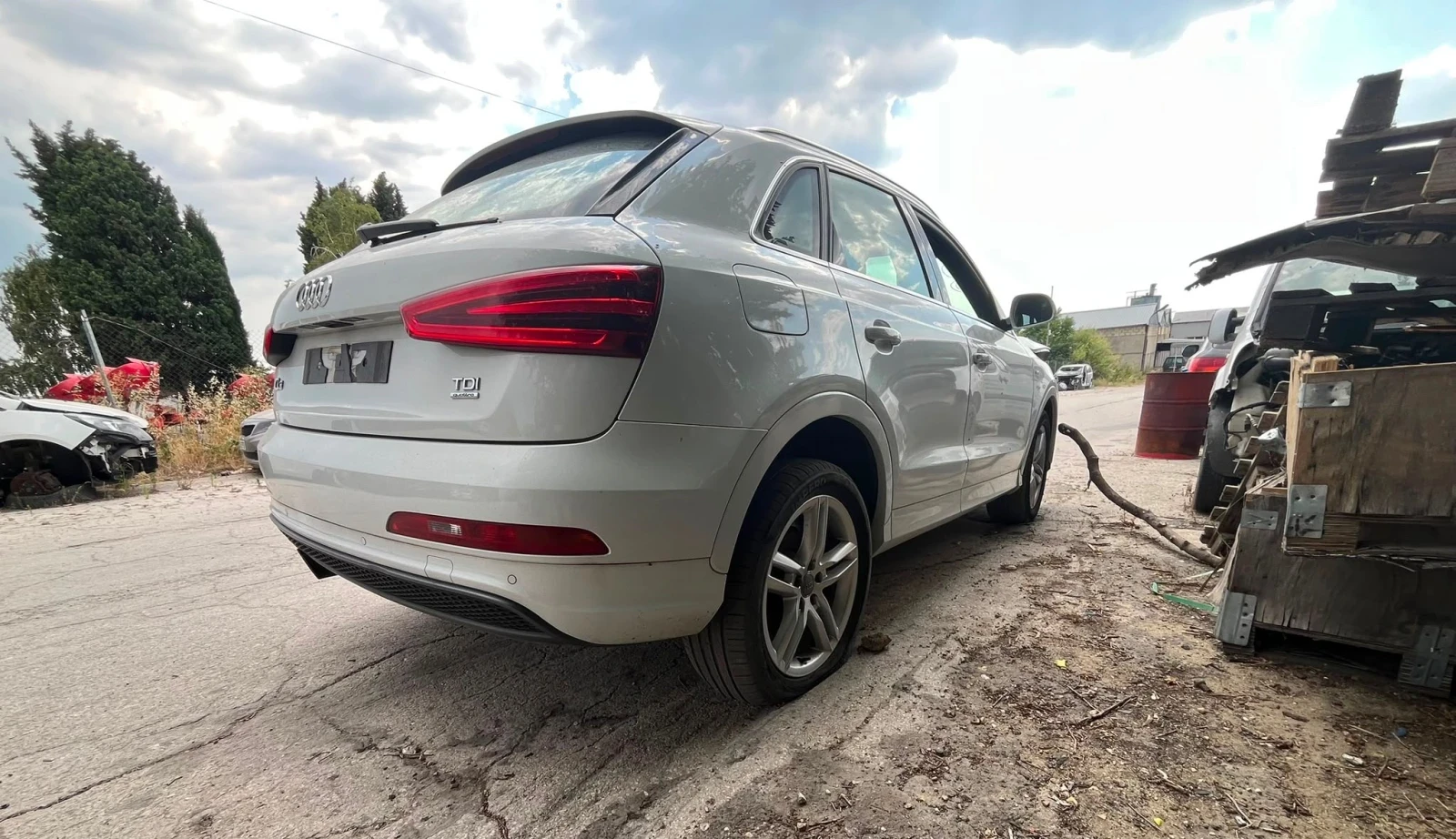 Audi Q3 2.oтди dq500, снимка 5 - Автомобили и джипове - 55781576