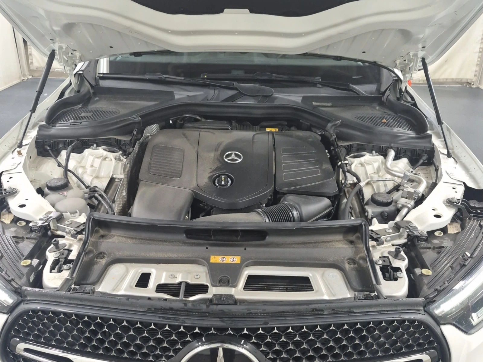 Mercedes-Benz GLC * 300 * CARFAX * БЕЗ ПЪРВОНАЧАЛНА ВНОСКА, снимка 16 - Автомобили и джипове - 55888474