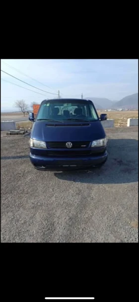     VW Caravelle