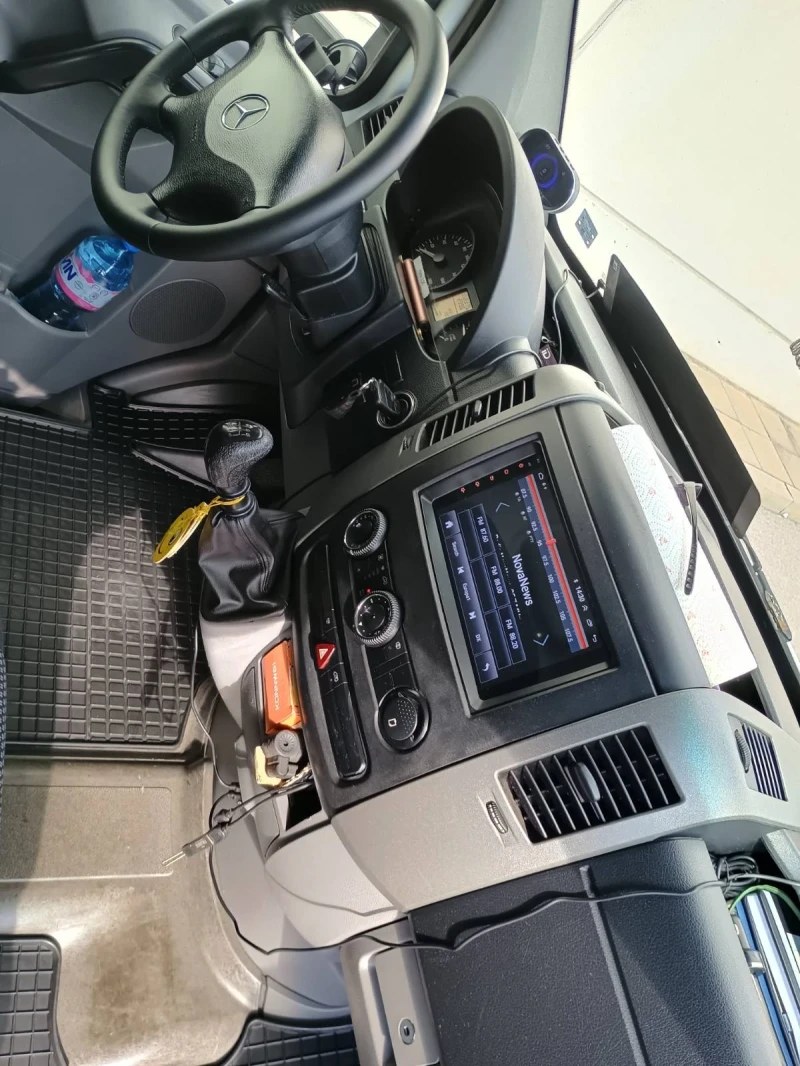 Mercedes-Benz Sprinter 315 2.2 CDI, снимка 8 - Бусове и автобуси - 52471154