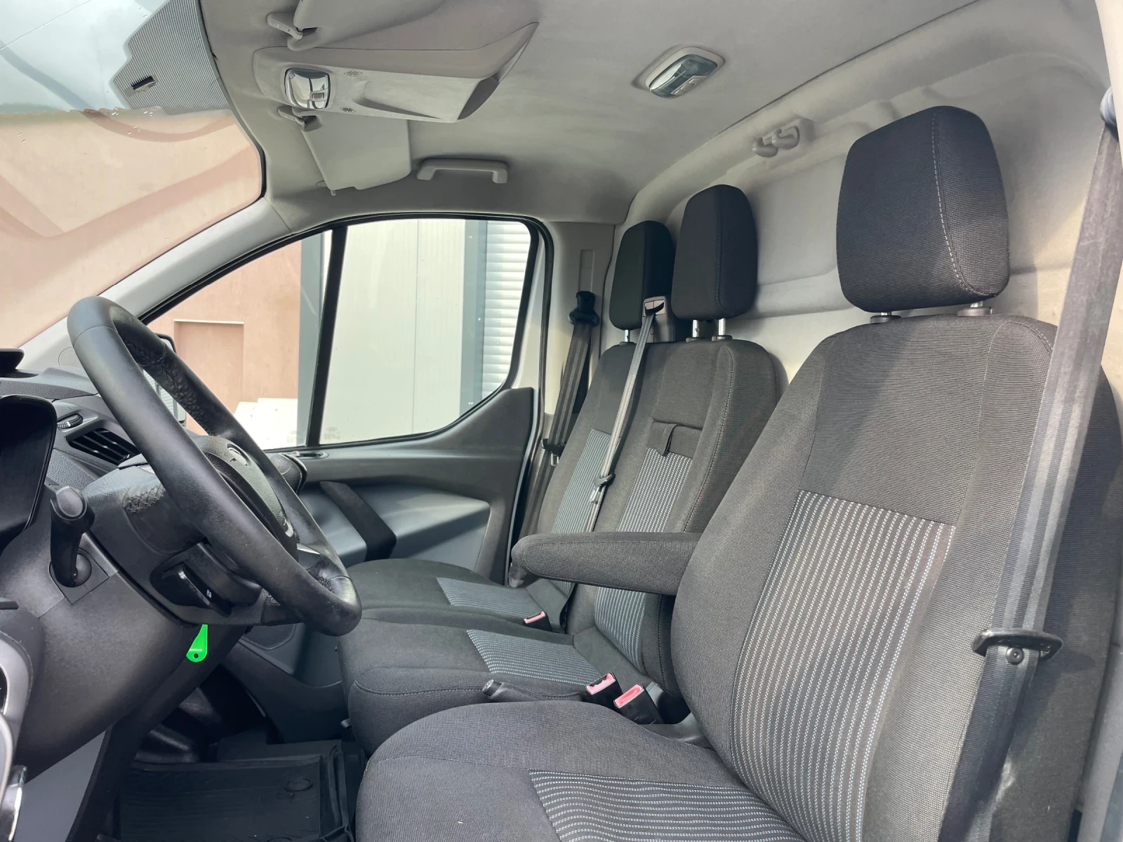 Ford Transit Custom 2.2 CDTI , снимка 13 - Бусове и автобуси - 54284745