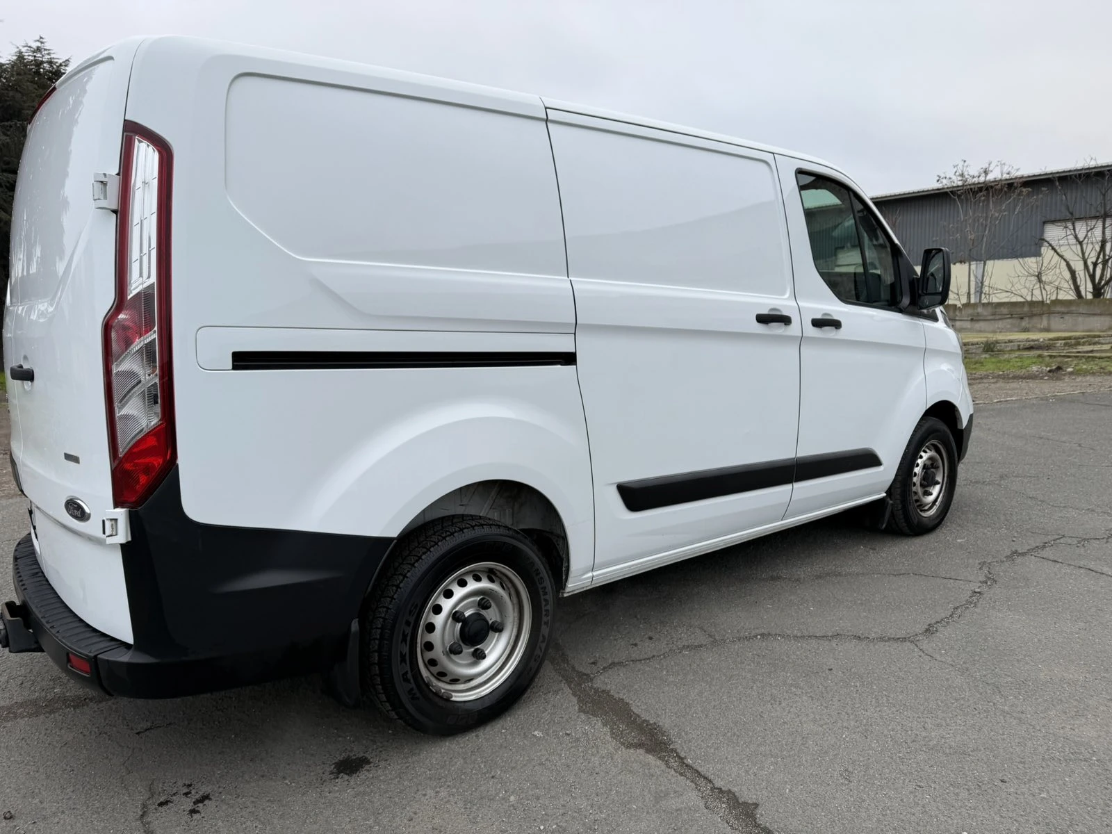 Ford Transit Custom, снимка 4 - Бусове и автобуси - 56088246