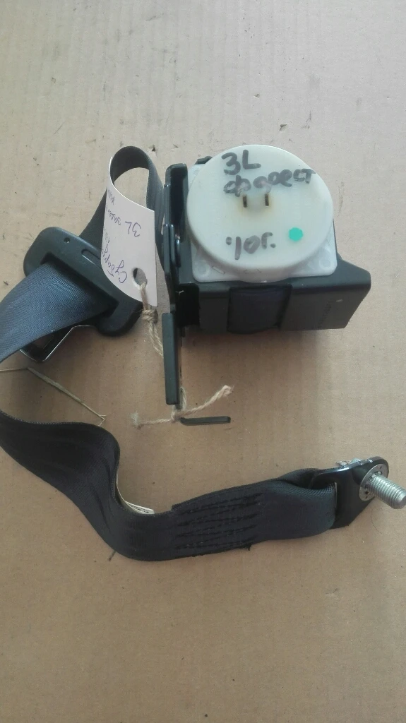 Колан заден ляв Субару Форестър (8)