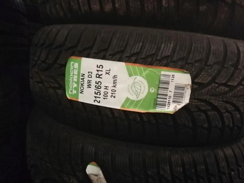 Гуми Зимни 215/65R15, снимка 11 - Гуми и джанти - 45863980