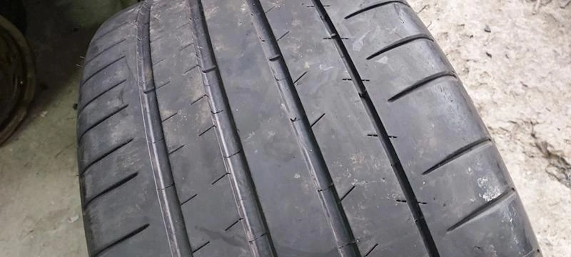 Гуми Летни 265/35R19, снимка 2 - Гуми и джанти - 35130741