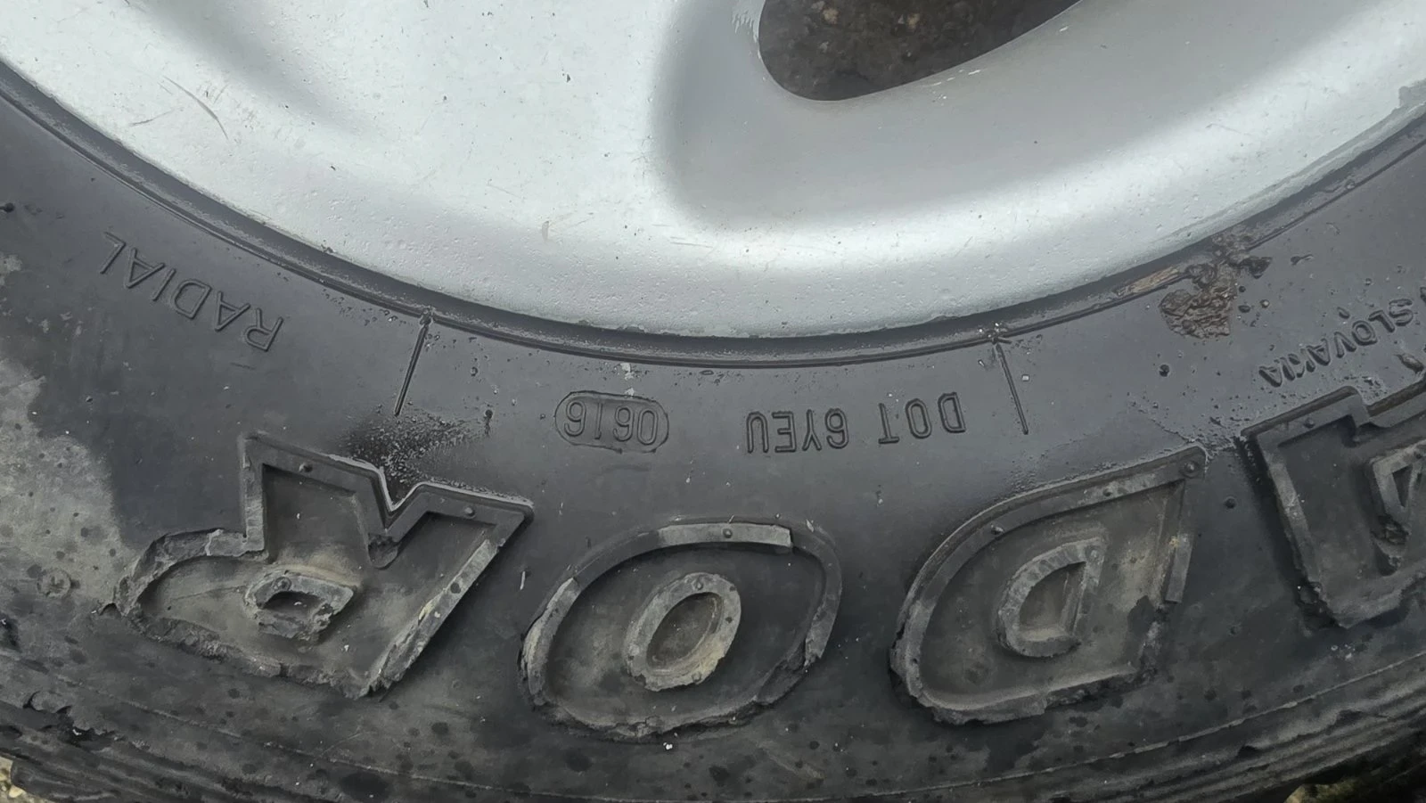 ���� � ������ 235/75R15 �� Nissan Terrano | Mobile.bg � ����������� 3