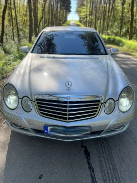 Mercedes-Benz E 320, снимка 3