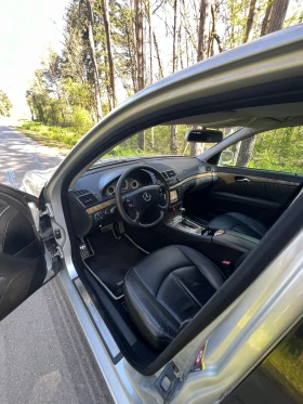 Mercedes-Benz E 320, снимка 9