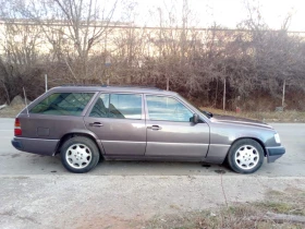 Mercedes-Benz 124 250 D, снимка 9