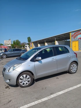 Обява за продажба на Toyota Yaris 1.1 ~8 500 лв. - изображение 1