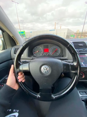 VW Golf 1.6 FSI 6 скорости - 2699 € / 5278.79 лв. - 81214247 8