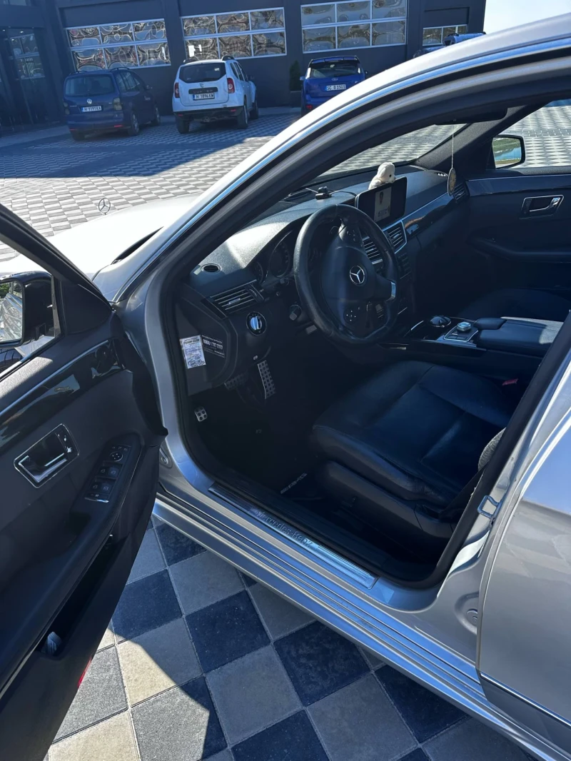 Mercedes-Benz E 350 AMG, снимка 7 - Автомобили и джипове - 52678336