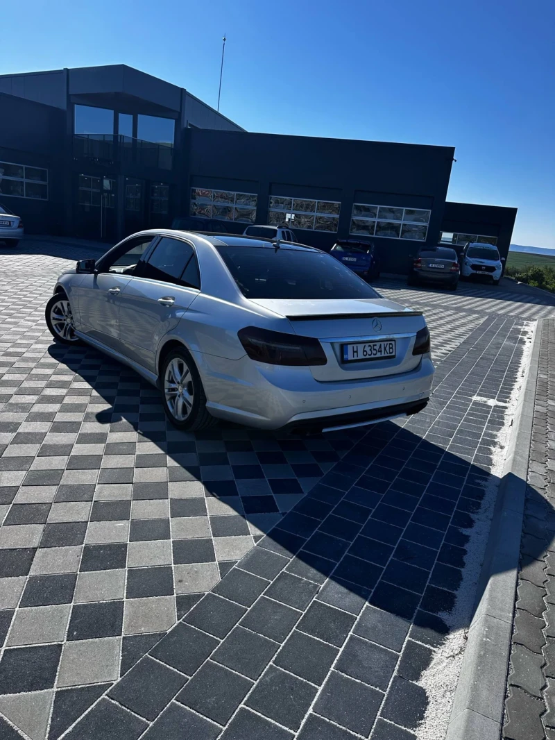Mercedes-Benz E 350 AMG, снимка 5 - Автомобили и джипове - 52678336