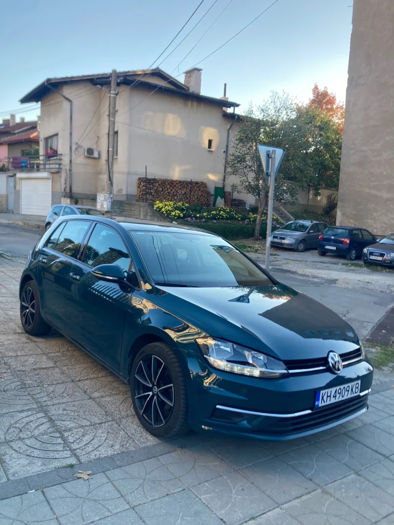 VW Golf 1.0TSI, снимка 6 - Автомобили и джипове - 47765079