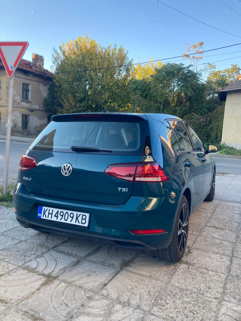 VW Golf 1.0TSI, снимка 4 - Автомобили и джипове - 47765079