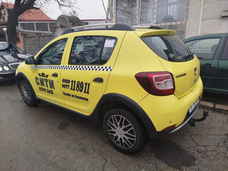 Dacia Sandero, снимка 6 - Автомобили и джипове - 48685299