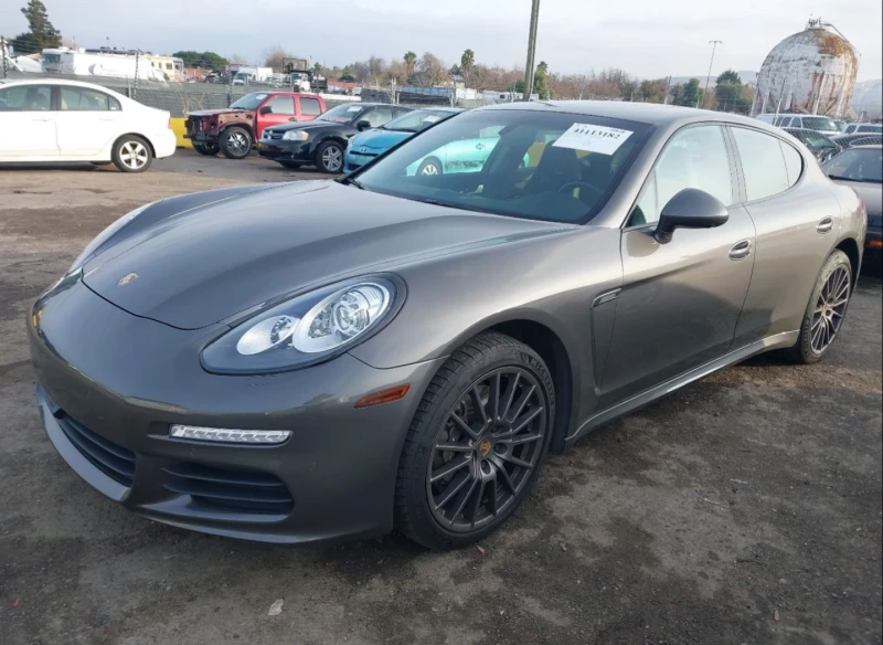 Porsche Panamera HEADUP* ПОДГРЕВИ* МАСАЖ* BOSE* 360, снимка 3 - Автомобили и джипове - 48814987