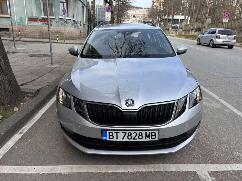 Skoda Octavia 2.0TDI, снимка 2 - Автомобили и джипове - 48967451