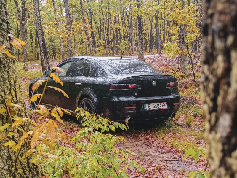 Alfa Romeo 159 Ti 2.0jtdm, снимка 4 - Автомобили и джипове - 49492540