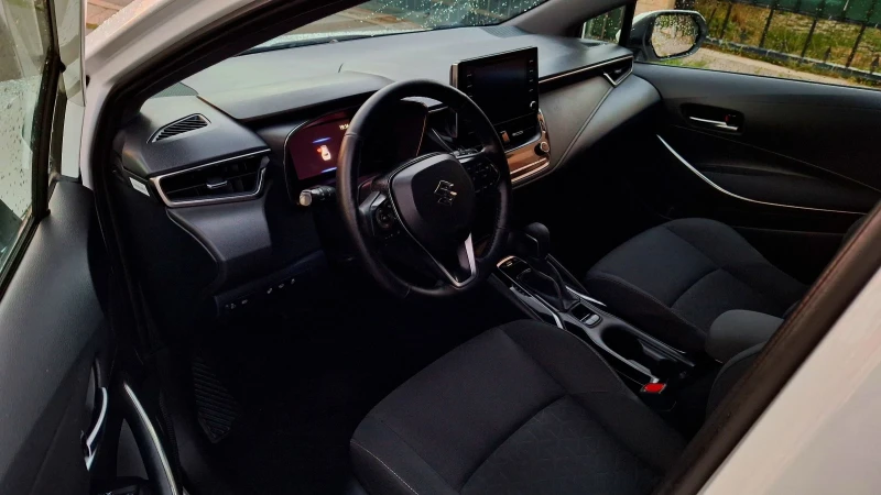 Suzuki Swace 1.8HSD Dynamic Hybrid Benzin LED Full extras, снимка 14 - Автомобили и джипове - 52394770