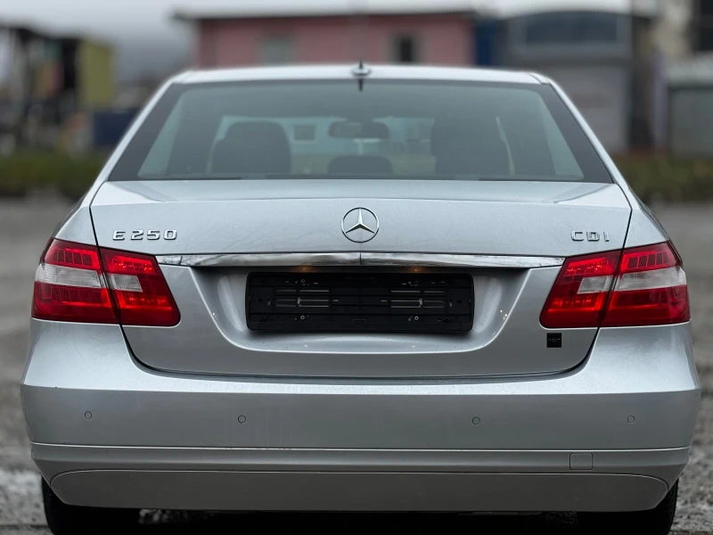 Mercedes-Benz E 250 CDI/АВТОМАТИК, снимка 4 - Автомобили и джипове - 52662603