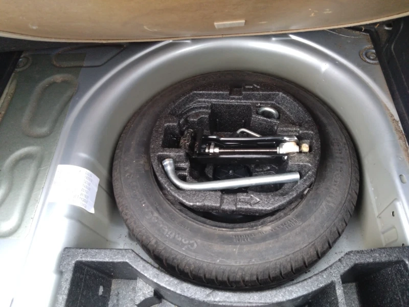 Skoda Fabia, снимка 12 - Автомобили и джипове - 52706507