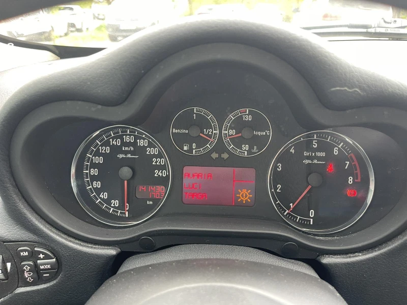 Alfa Romeo 147 1.6 GAS, снимка 7 - Автомобили и джипове - 53034362