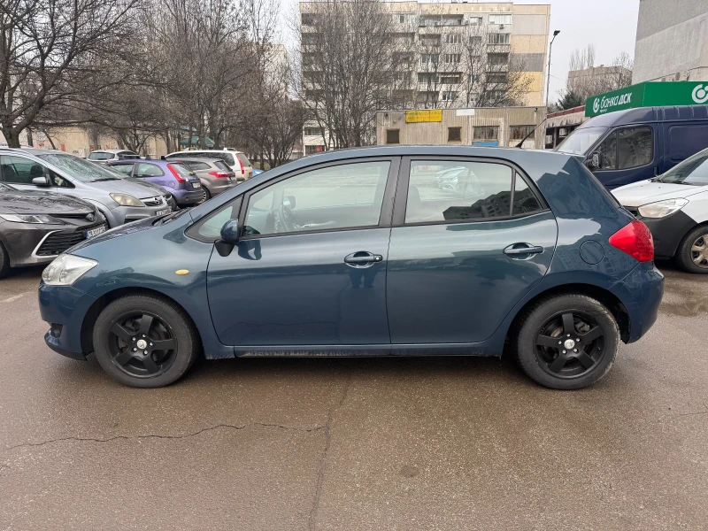 Toyota Auris 2.0 D-4D, снимка 2 - Автомобили и джипове - 53214218